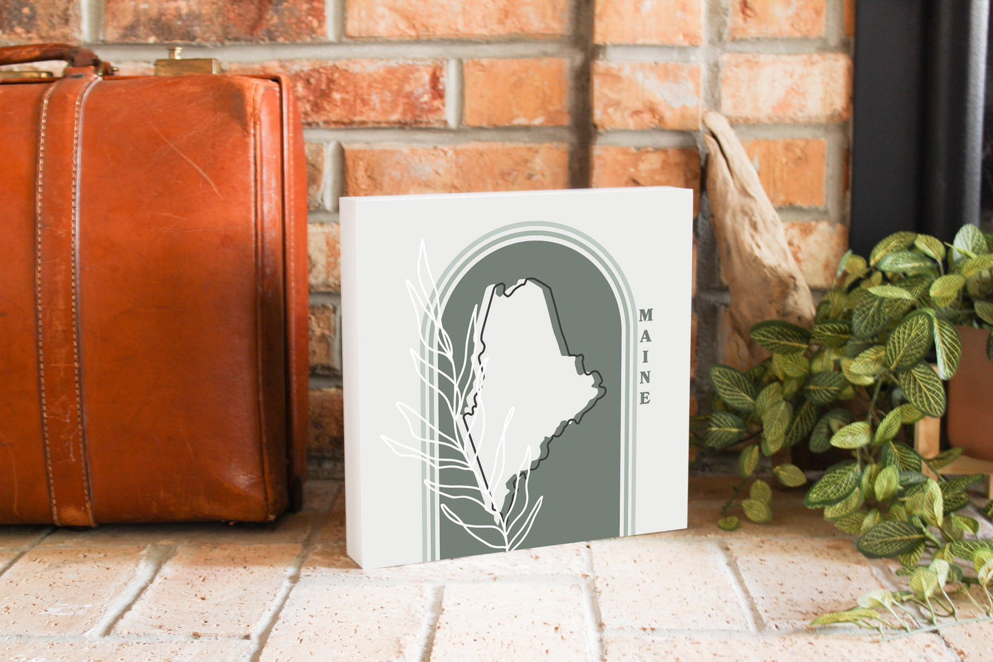 Vintage Groove State With Leaf Maine | Wood Block | Eaches | Min 2