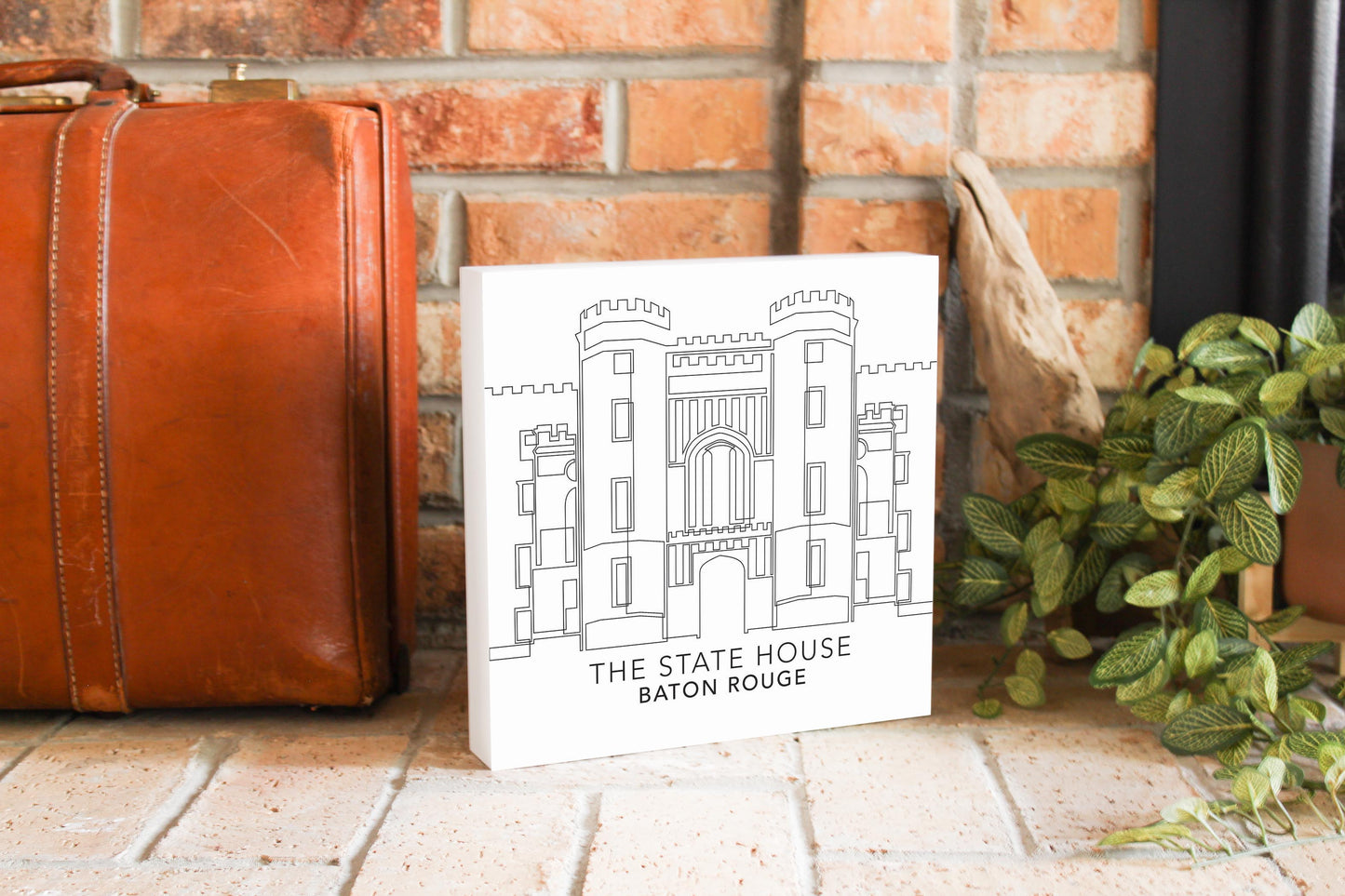 Minimalistic Baton Rouge State House | Wood Block | Eaches | Min 2