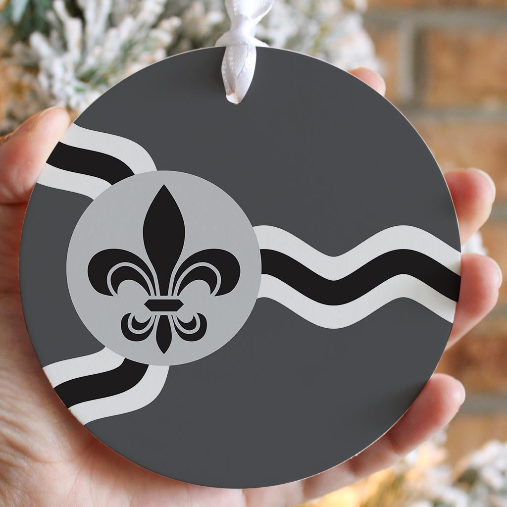 Minimalist B&W Missouri St Louis Flag| Wood Ornament | Eaches | Min 6