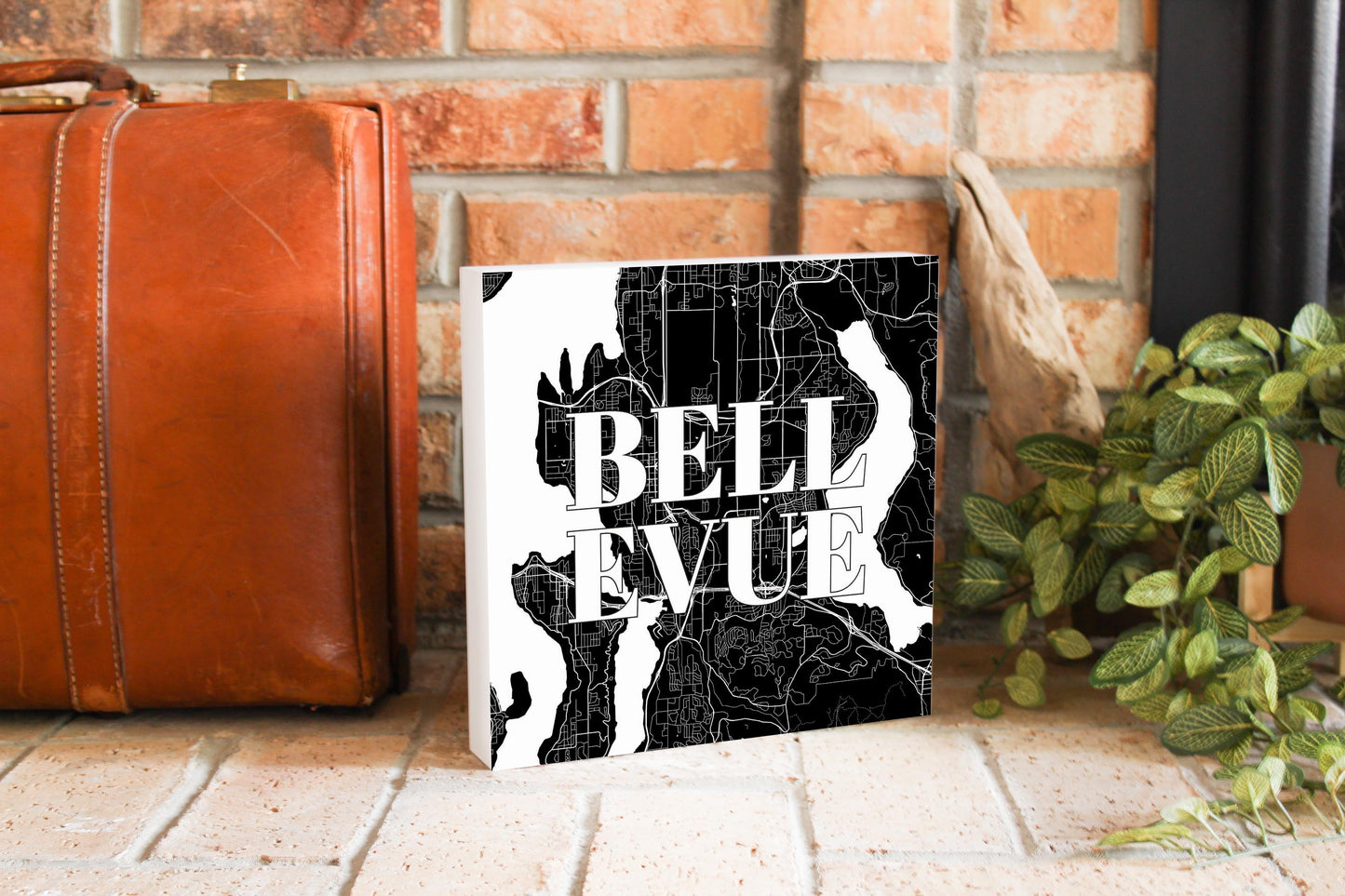 Minimalistic B&W Washington Bellevue Map | Wood Block | Eaches | Min 2