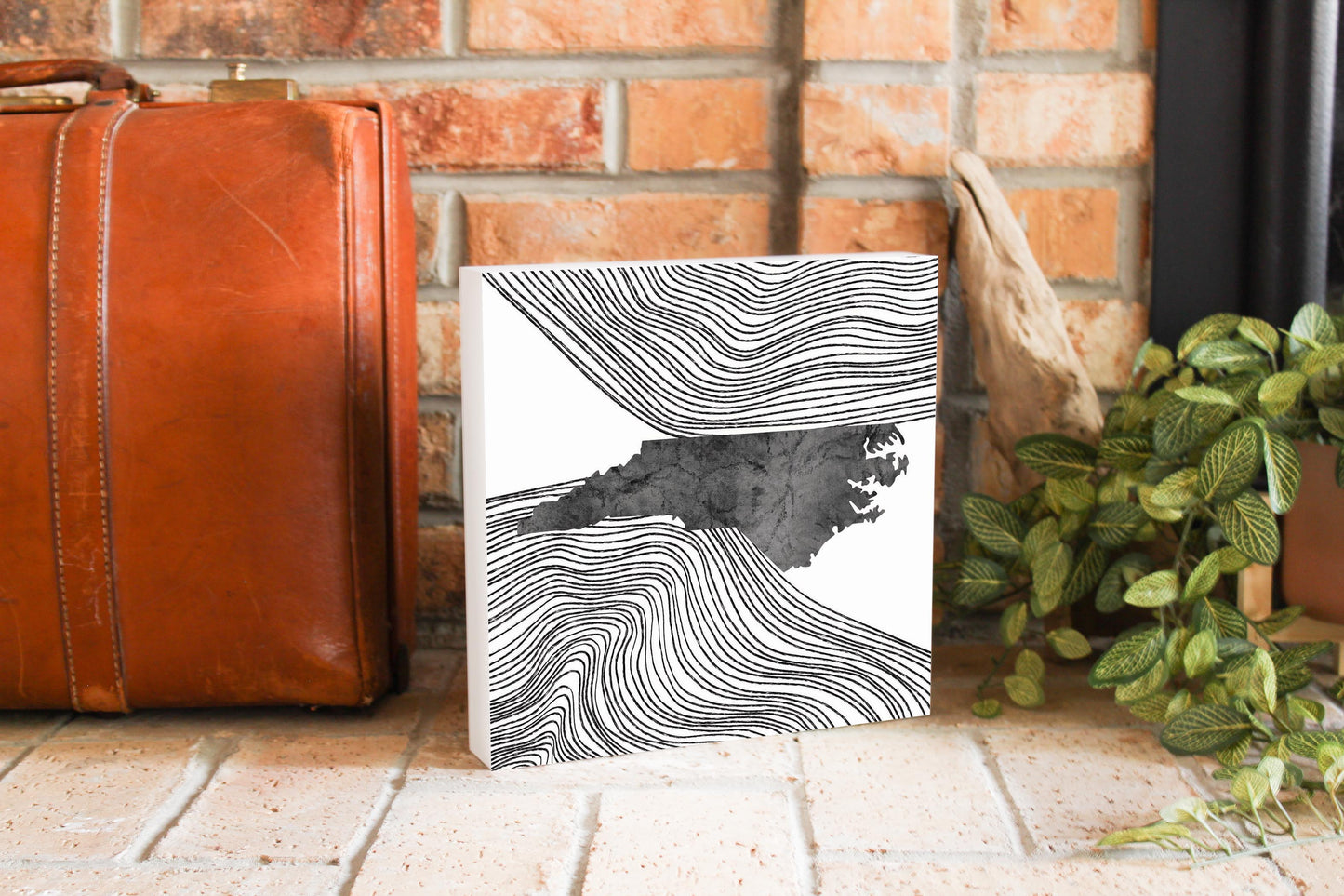 Minimalistic B&W North Carolina State With Fluid Lines | Wood Block | Eaches | Min 2