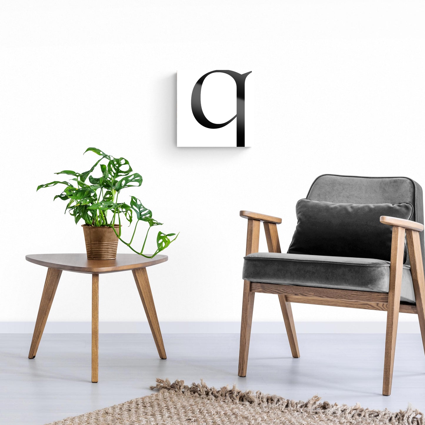 Minimal Monogram Q | Hi-Def Glass Art | Eaches | Min 1