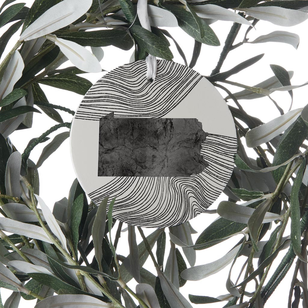 Minimalistic B&W Pennsylvania Shape Fluid Lines| Wood Ornament | Eaches | Min 6
