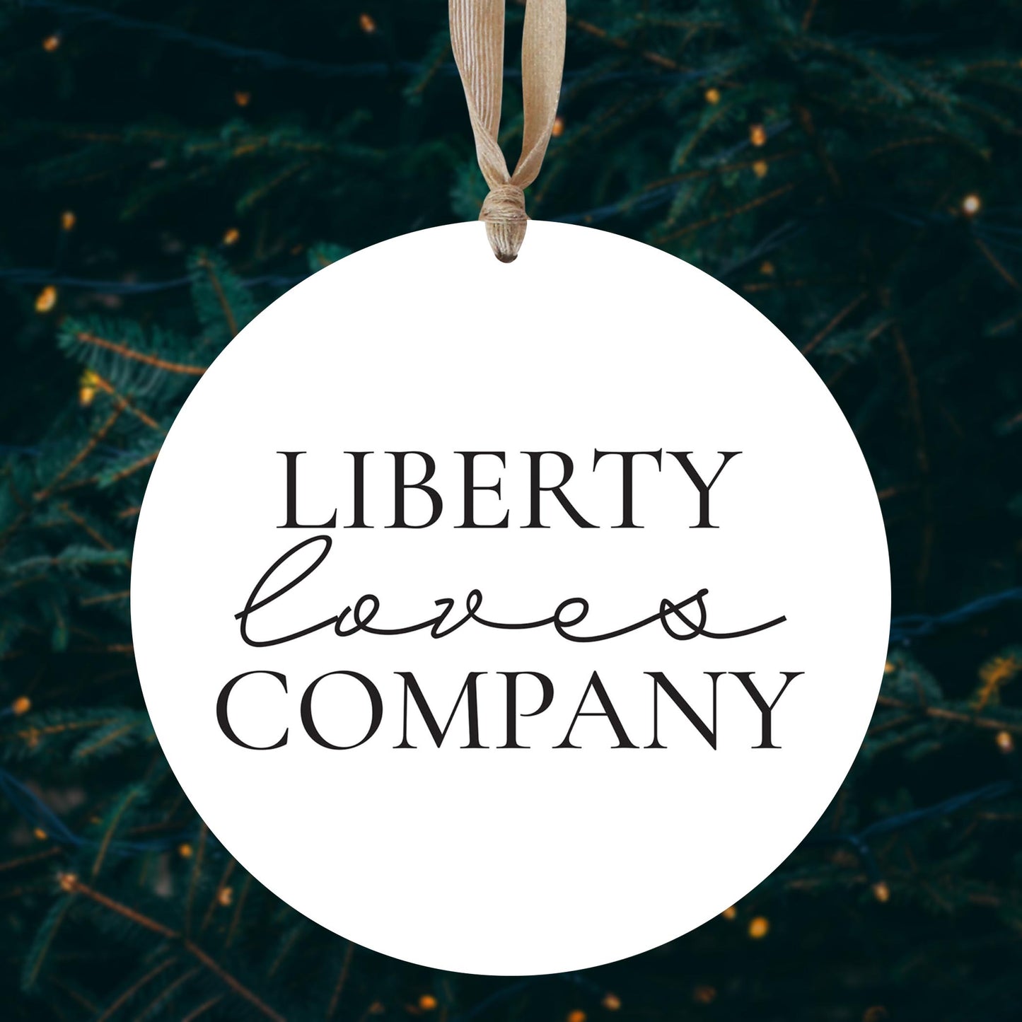 Minimalistic B&W Pennsylvania Liberty Quip | Wood Ornament | Eaches | Min 1