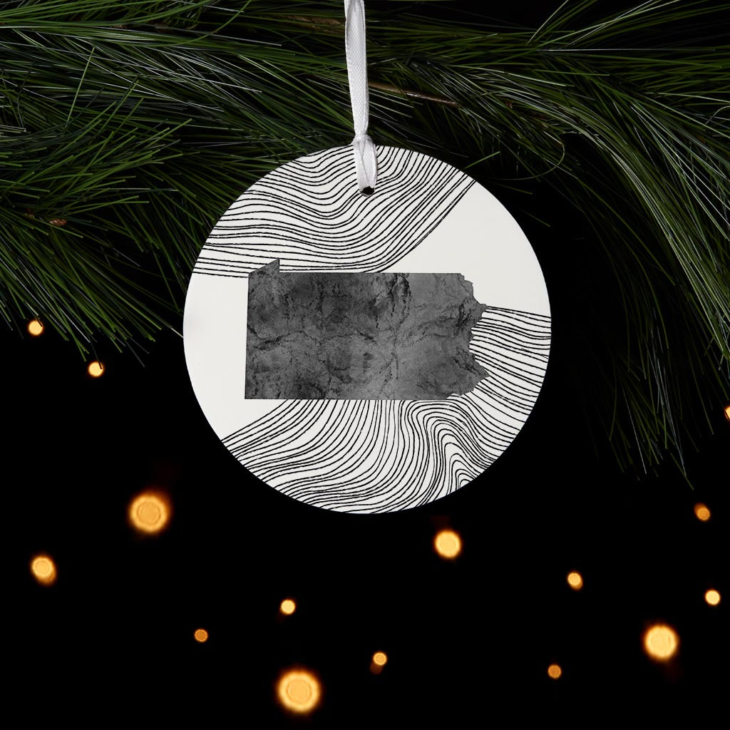 Minimalistic B&W Pennsylvania Shape Fluid Lines| Wood Ornament | Eaches | Min 6