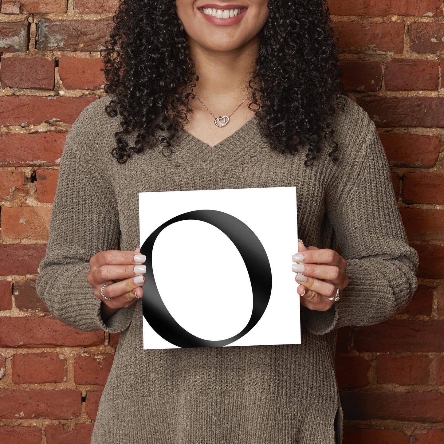 Minimal Monogram O | Hi-Def Glass Art | Eaches | Min 2