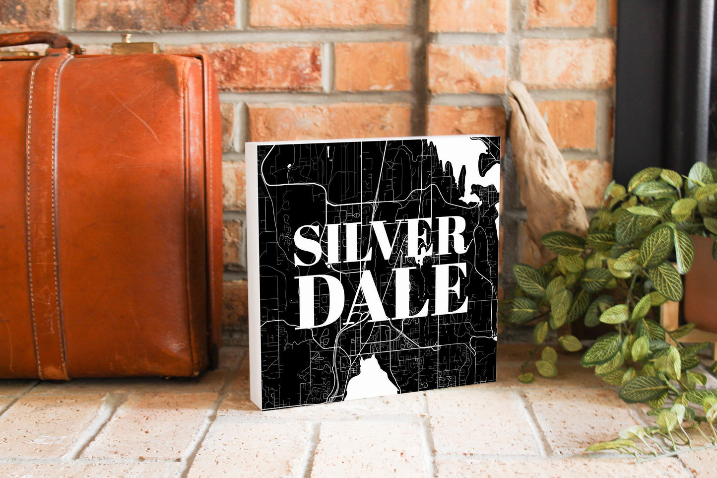 Minimalistic B&W Washington Silverdale Map | Wood Block | Eaches | Min 2