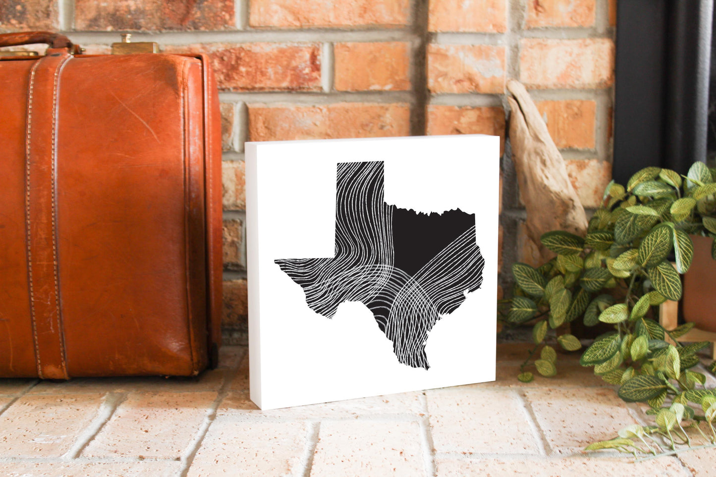 Modern Texas State Shape With Fluid Lines | Wood Block | Eaches | Min 2