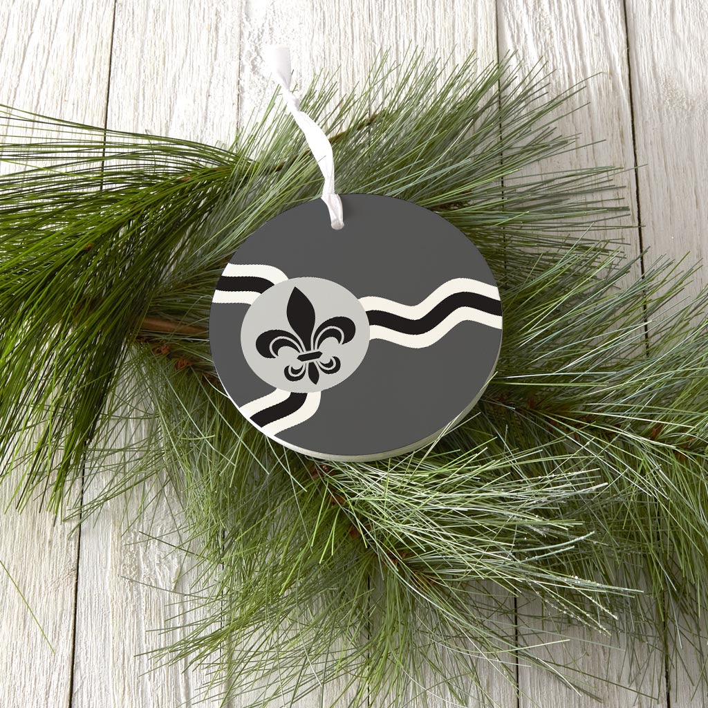 Minimalist B&W Missouri St Louis Flag| Wood Ornament | Eaches | Min 6