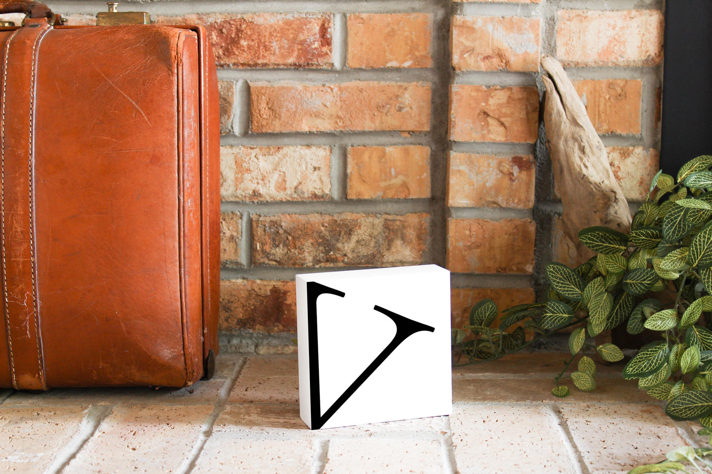 Minimal Monogram V | Wood Block | Eaches | Min 4