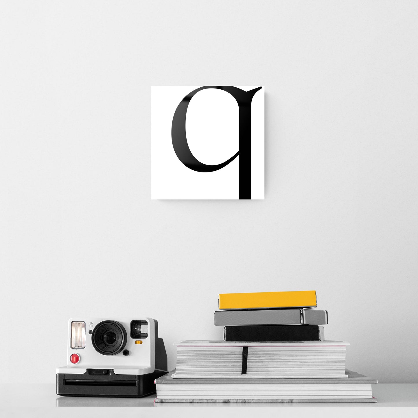 Minimal Monogram Q | Hi-Def Glass Art | Eaches | Min 2