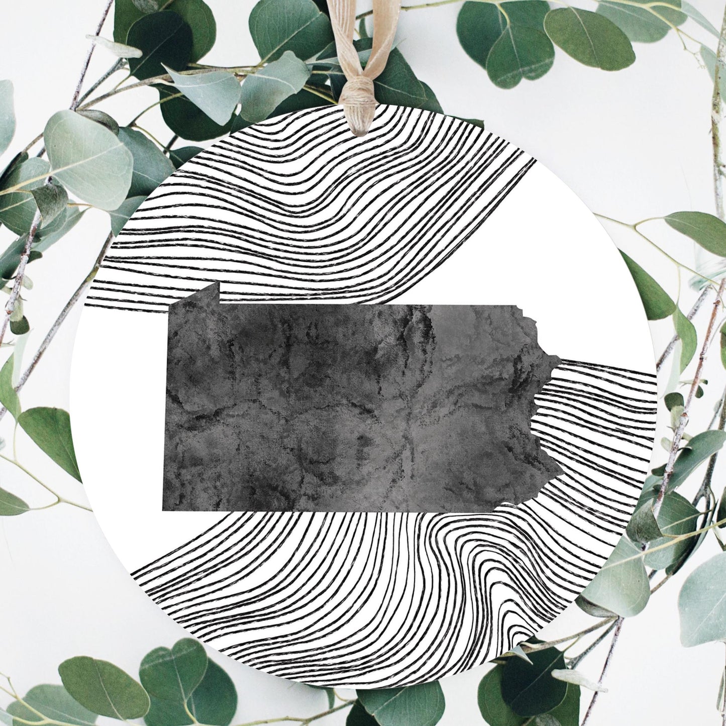 Minimalistic B&W Pennsylvania Shape Fluid Lines | Wood Ornament | Eaches | Min 1