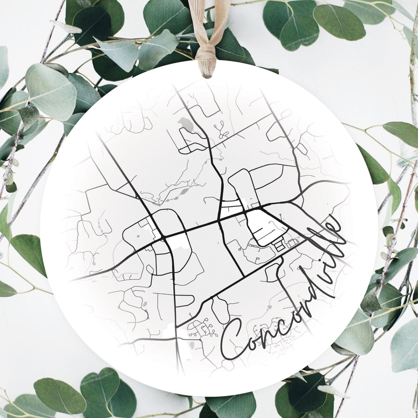 Minimalistic B&W Pennsylvania Concordville Circle Map | Wood Ornament | Eaches | Min 1