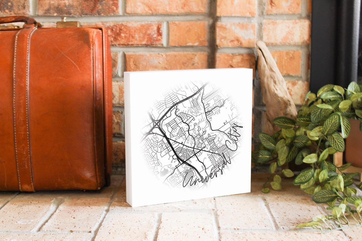 Minimalistic B&W Texas Universal City Circle Map | Wood Block | Eaches | Min 2