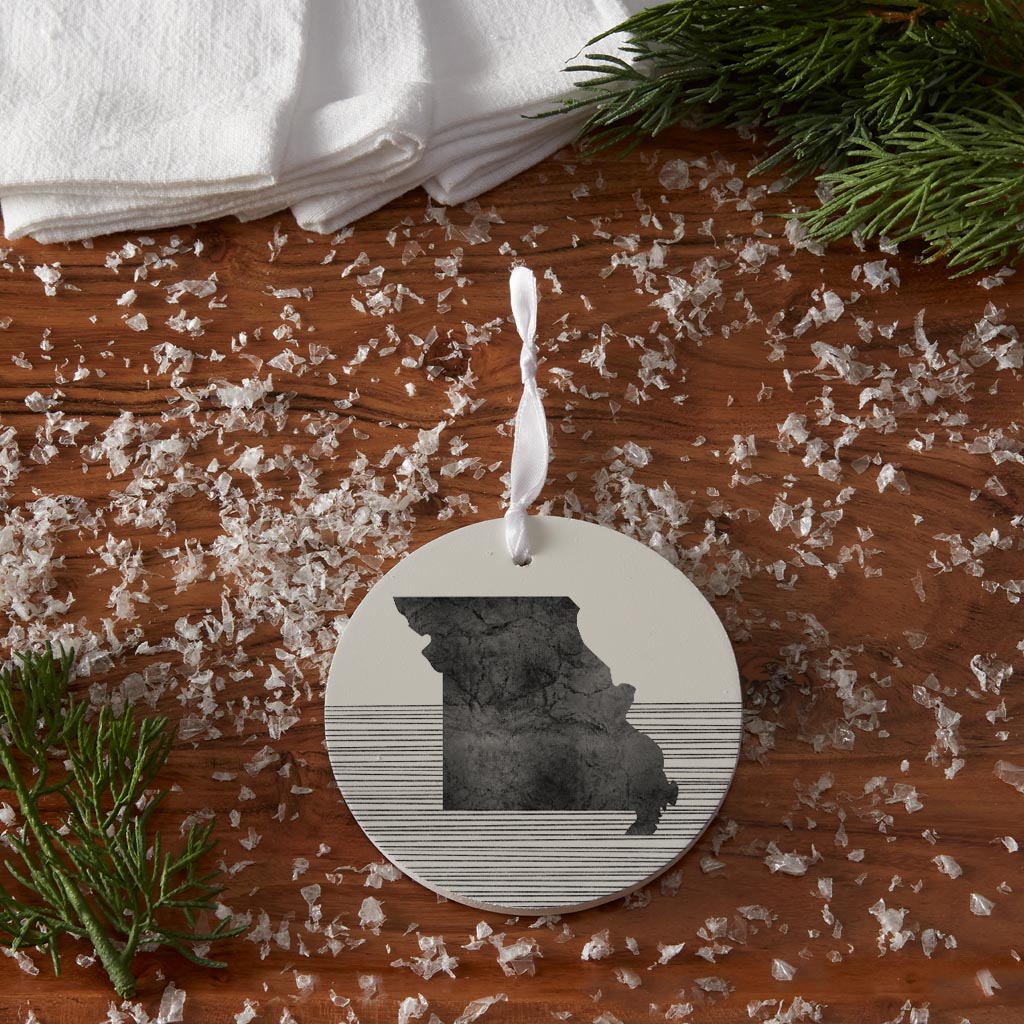 Minimalist B&W Missouri State With Straight Lines| Wood Ornament | Eaches | Min 6