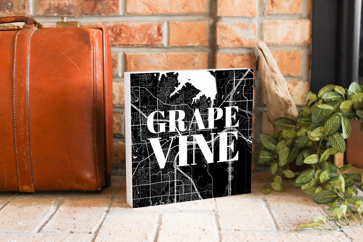 Minimalistic B&W Texas Grapevine Map | Wood Block | Eaches | Min 2