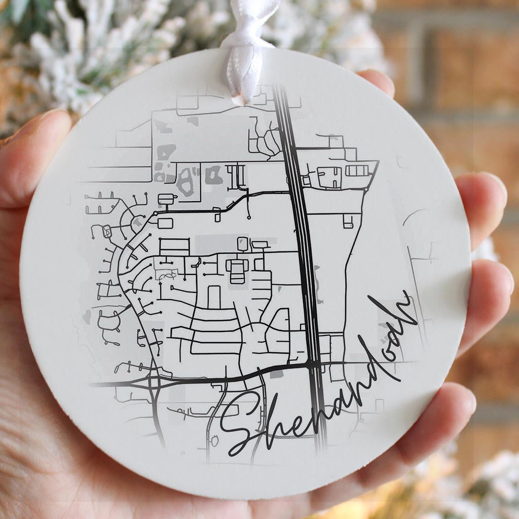 Minimalistic B&W Texas Shenandoah Circle Map | Wood Ornament | Eaches | Min 6