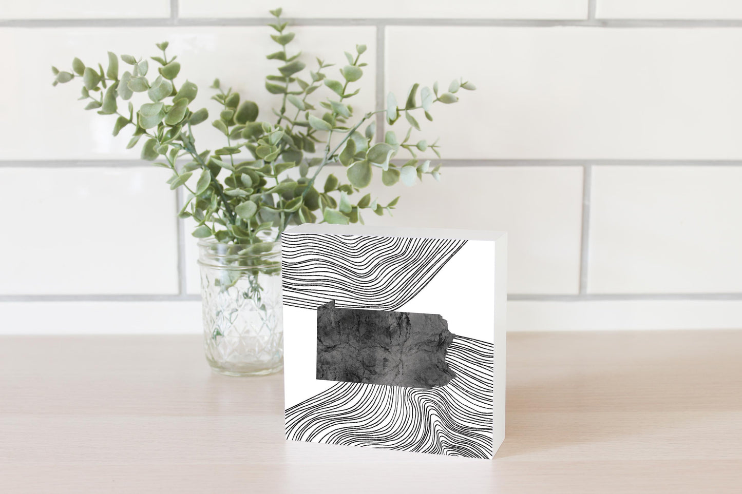 Minimalistic B&W Pennsylvania Shape Fluid Lines | Wood Block | Eaches | Min 4