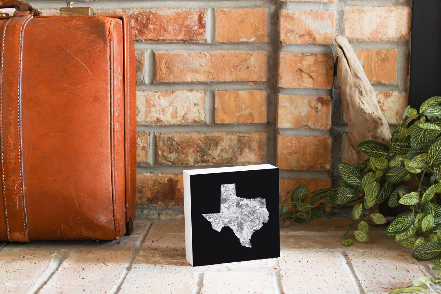 Minimalistic B&W Texas Metal State Shape | Wood Block | Eaches | Min 4