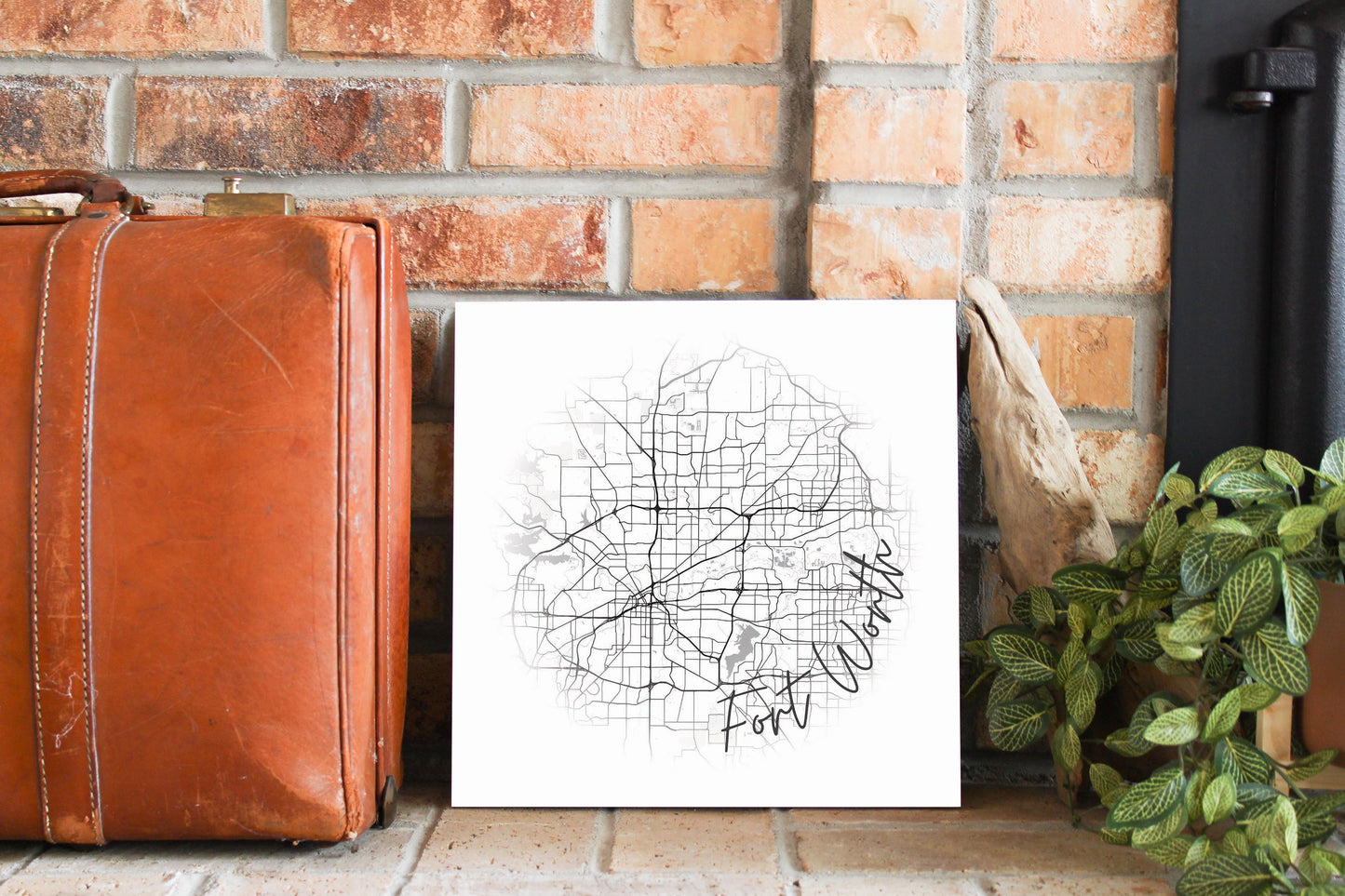 Minimalistic B&W Texas Fort Worth Circle Map | Wood Sign | Eaches | Min 2