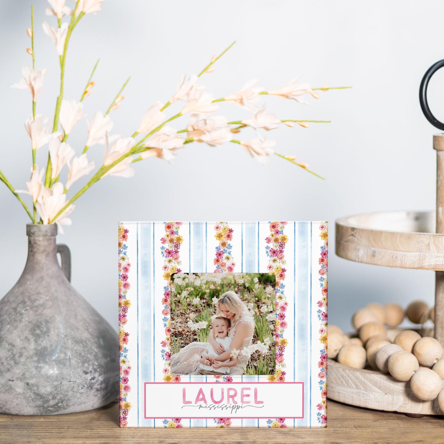 Simply Square Frame-Love+Local Fantasy Garden -1