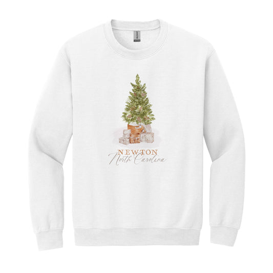 Gildan Sweatshirt White-Cottage Tree Newton North Carolina