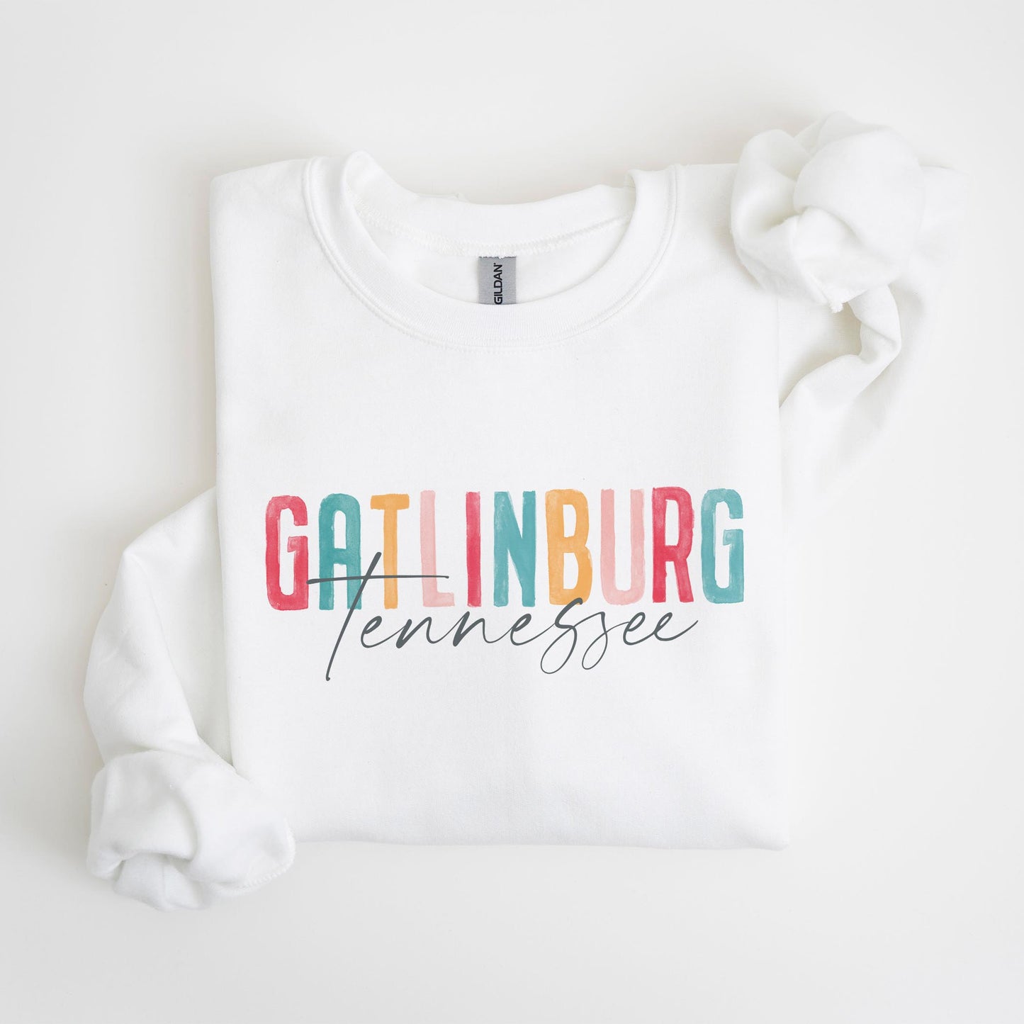 Gildan Sweatshirt White-Watercolor City Gatlinburg Tennessee