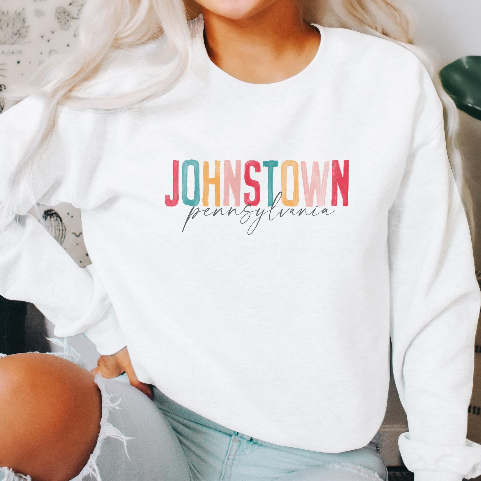 Gildan Sweatshirt White-Watercolor City Johnstown Pennsylvania -2