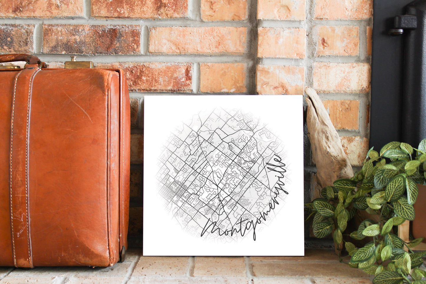 Minimalistic B&W Pennsylvania Montgomeryville Circle Map | Wood Sign | Eaches | Min 2