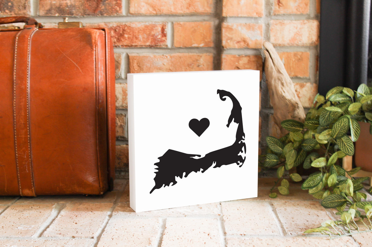 Minimalistic B&W Cape Cod With Heart | Wood Block | Eaches | Min 2