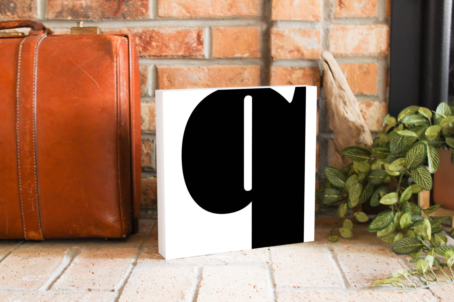Fun Chunky Monogram Q | Wood Block | Eaches | Min 2