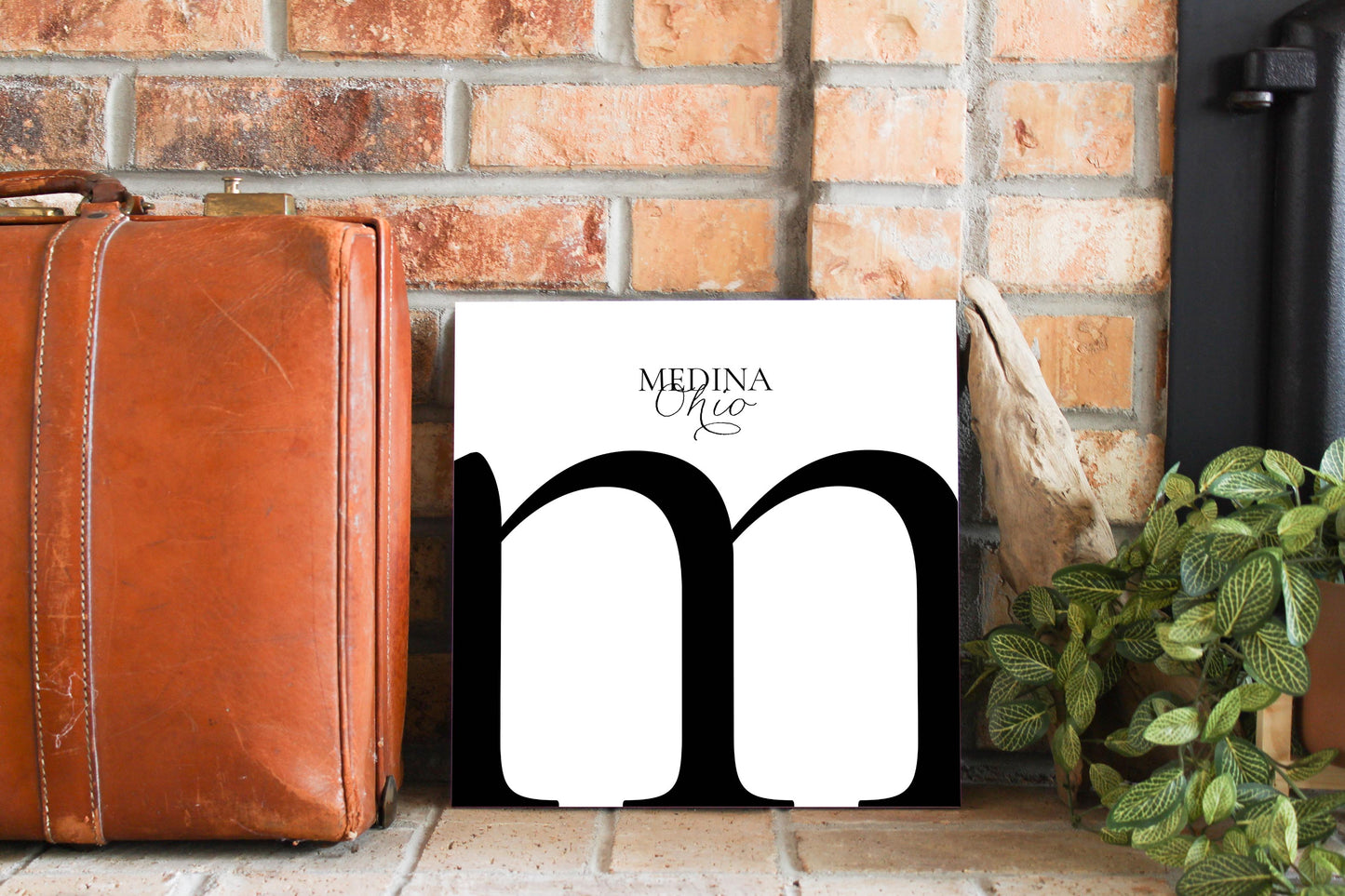 Medina Oh Minimal Monogram| Wood Sign | Eaches | Min 2