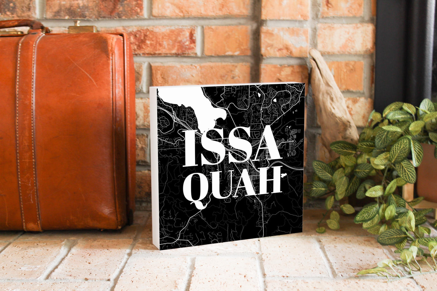 Minimalistic B&W Washington Issaquah Map | Wood Block | Eaches | Min 2