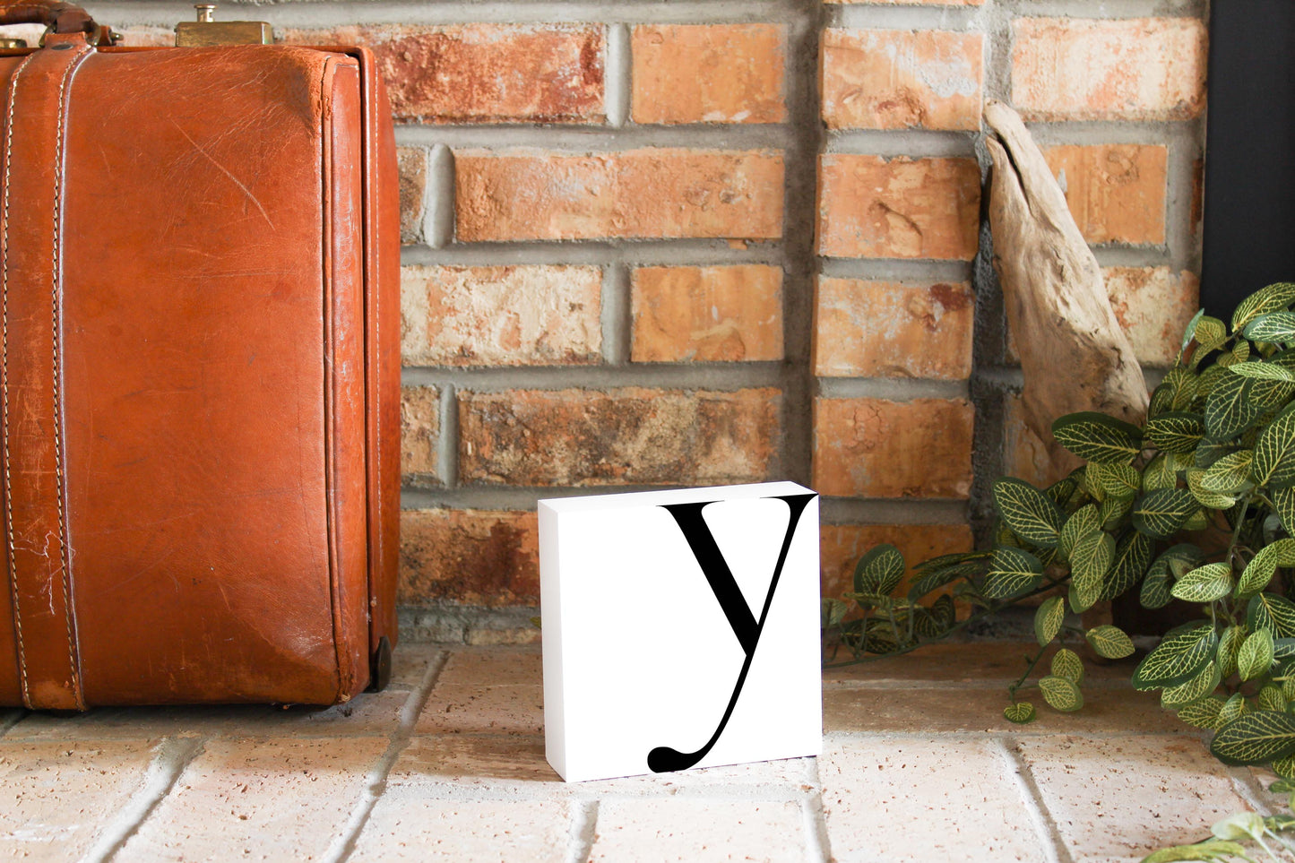 Minimal Monogram Y | Wood Block | Eaches | Min 4