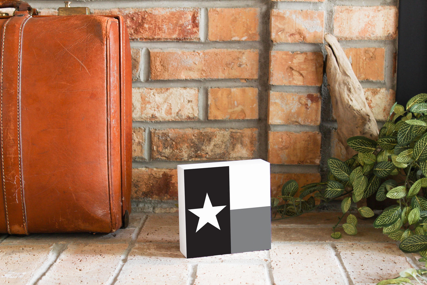 Minimalistic B&W Texas State Flag | Wood Block | Eaches | Min 4
