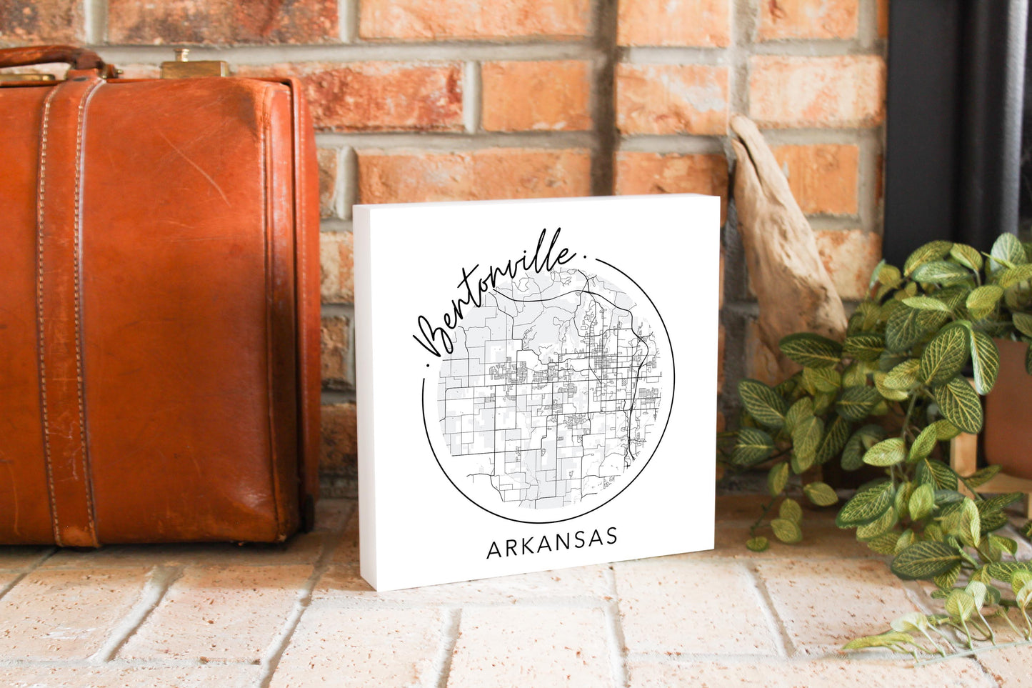 Minimalist B&W Arkansas Bentonville Circle Map State | Wood Block | Eaches | Min 2