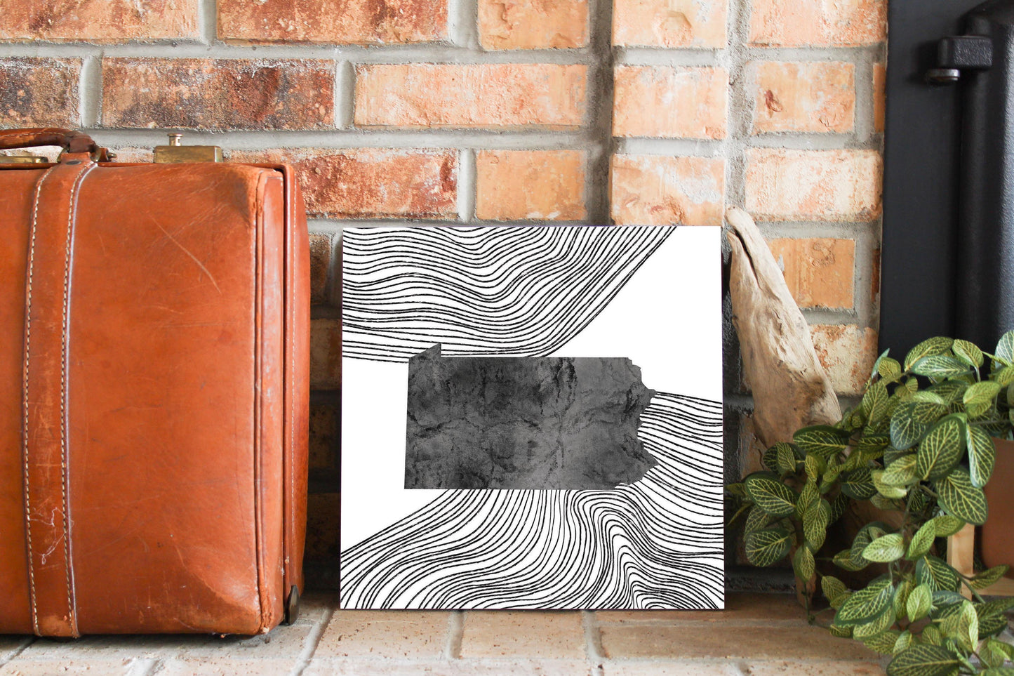 Minimalistic B&W Pennsylvania Shape Fluid Lines | Wood Sign | Eaches | Min 2