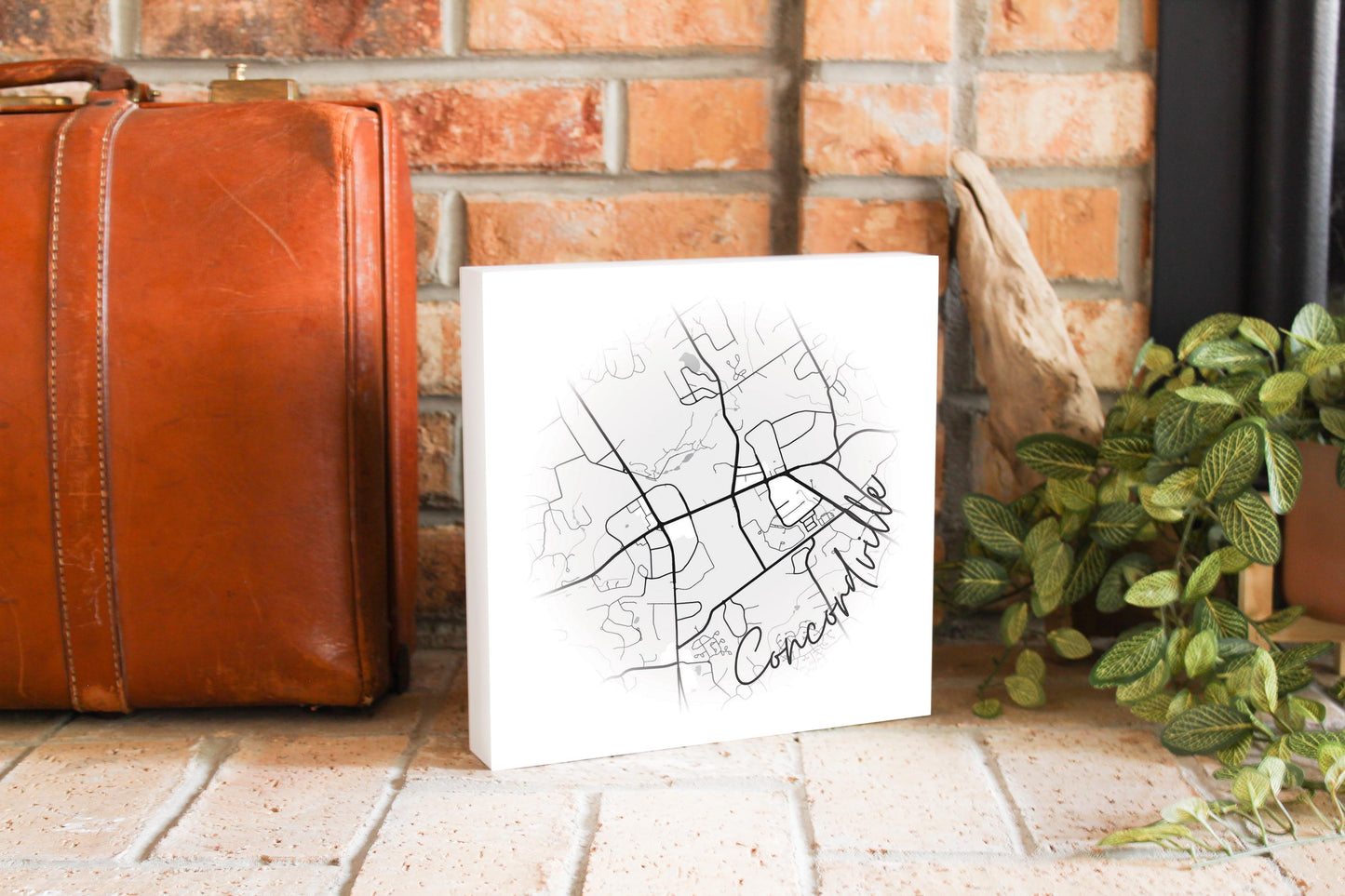 Minimalistic B&W Pennsylvania Concordville Circle Map | Wood Block | Eaches | Min 2