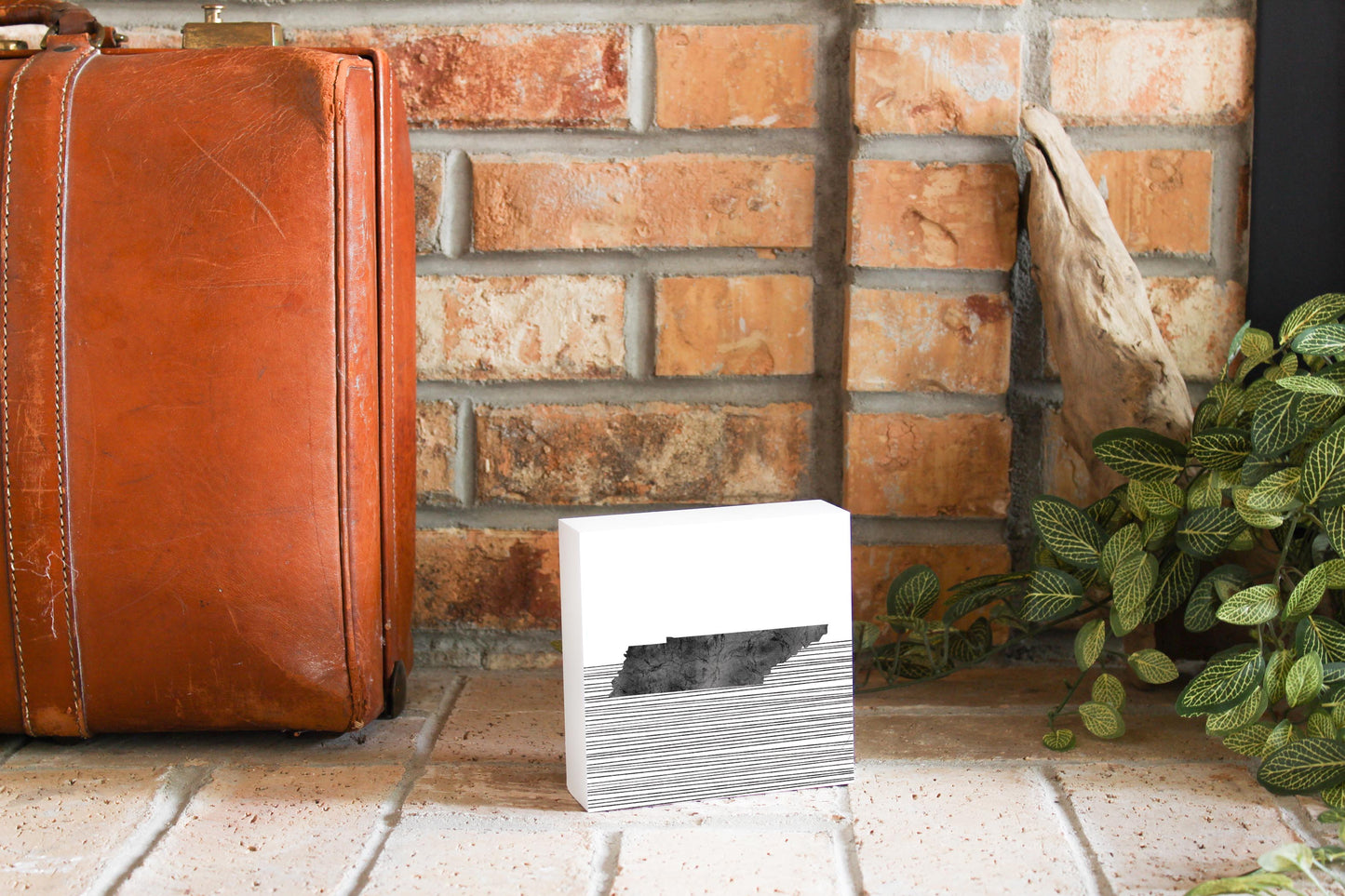 Minimalist B&W Tennessee State With Straight Lines | Wood Block | Eaches | Min 4