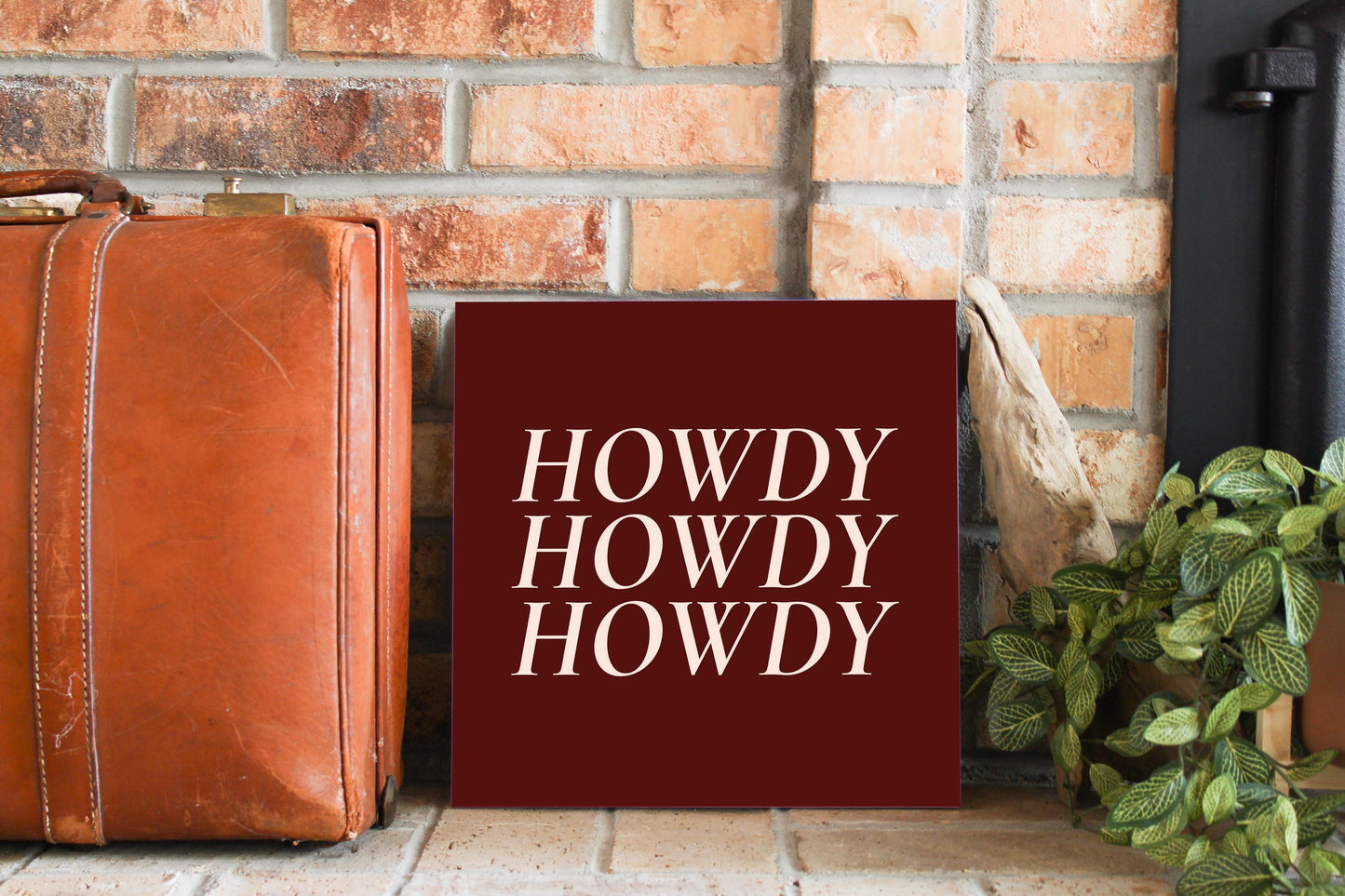 Modern Minimalist Texas Maroon Howdy | Wood Sign | Eaches | Min 2