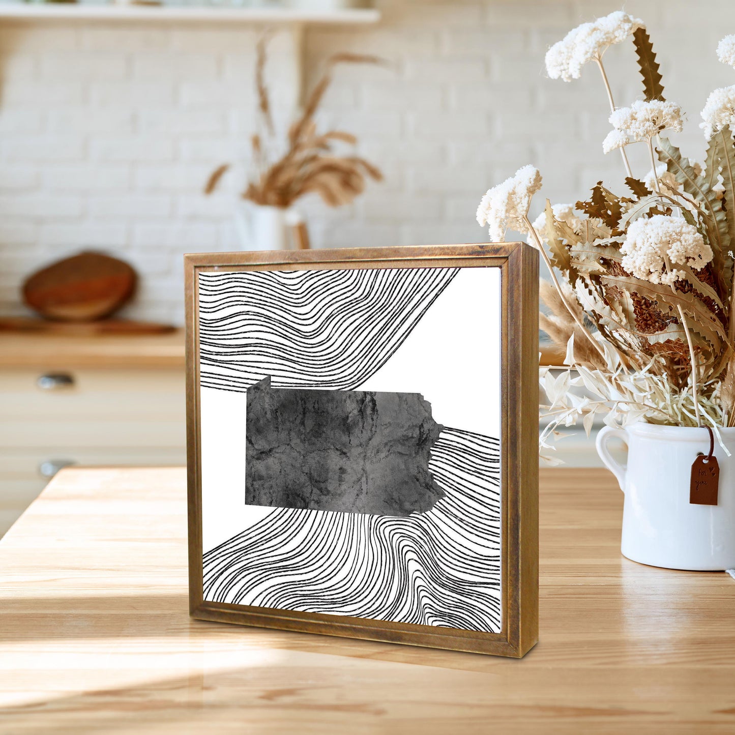 Minimalistic B&W Pennsylvania Shape Fluid Lines | Wood Sign | Eaches | Min 1