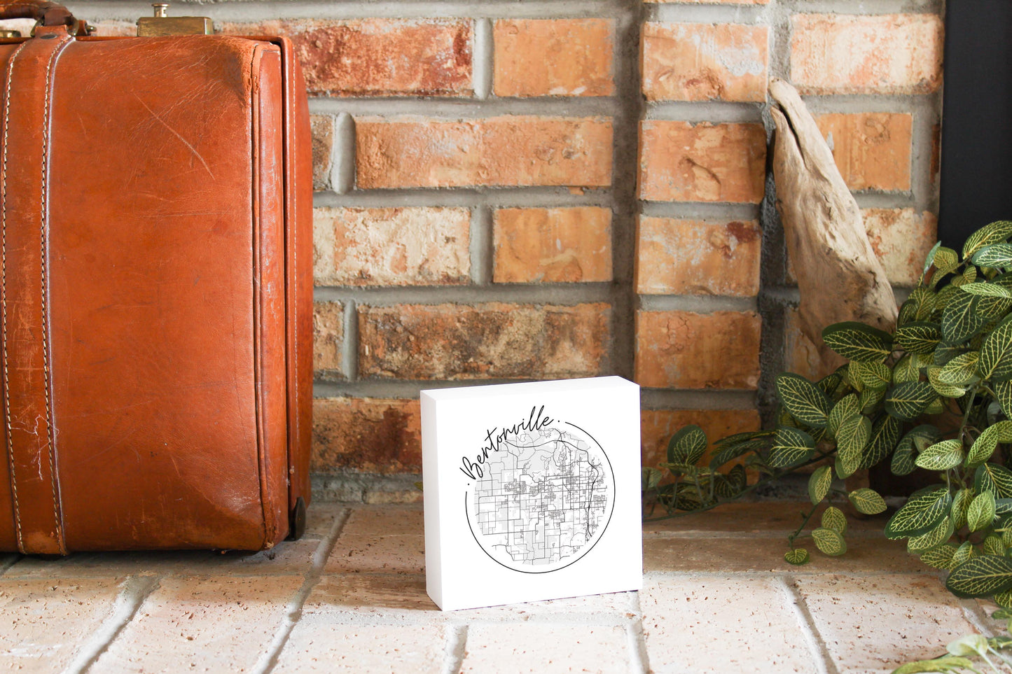 Minimalist B&W Arkansas Bentonville Circle Map | Wood Block | Eaches | Min 4