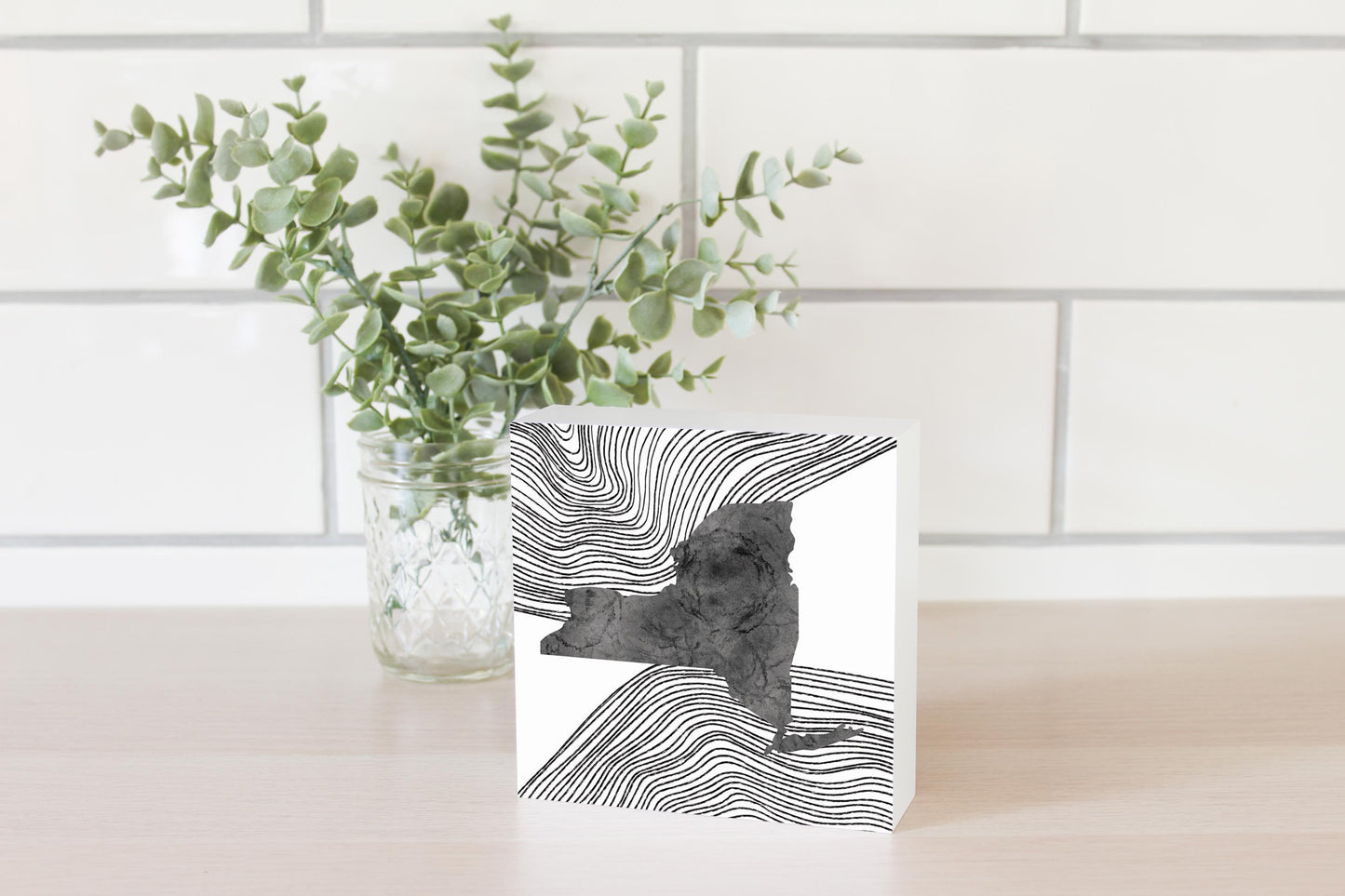 Minimalistic B&W New York State With Fluid Lines | Wood Block | Eaches | Min 4