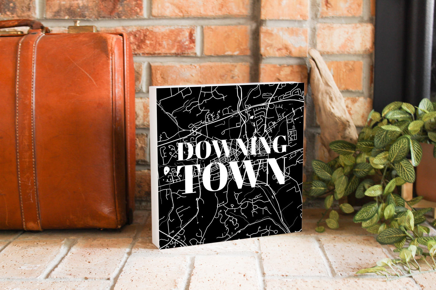 Minimalistic B&W Pennsylvania Downingtown Map | Wood Block | Eaches | Min 2
