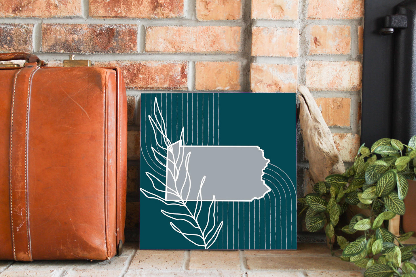 Modern Minimalist Pennsylvania Shape With Leaf | Wood Sign | Eaches | Min 2